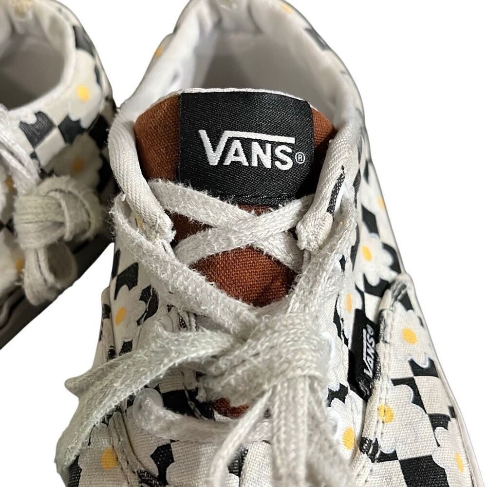 Girls Daisy Print Vans - Picture 6 of 9